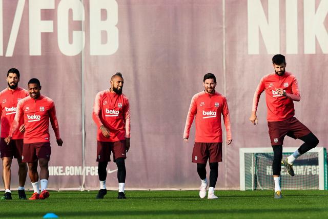 詹姆斯缺阵浓眉30+11 湖人大胜开拓者止3连败